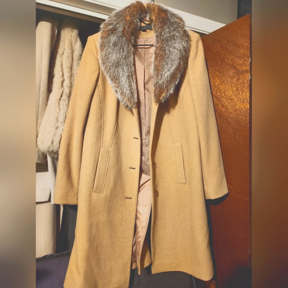 Ladies Overcoat Peacoat Faux Fur Detachable Stole